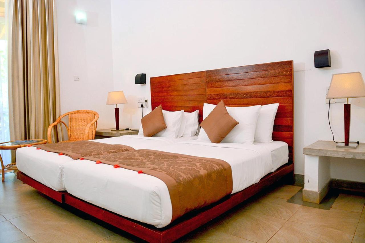 Amaranthe Bay Resort & Spa Trincomalee Dış mekan fotoğraf